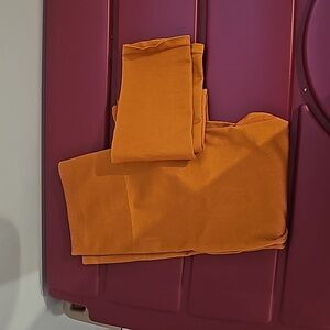 Burt orange leggings